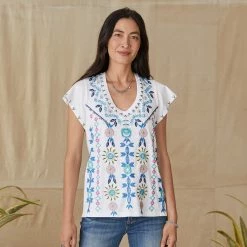 Oriel Tee -Sundance Fashion Shop 175d3db1 1a0f 4402 b2e4 868603010e4f