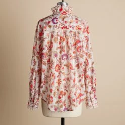 Wilde Flowers Top, Petite -Sundance Fashion Shop 37e0cf28 fc65 4a70 b259 a4da6fd73f68