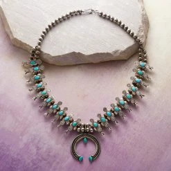 1950s Box Bow Necklace -Sundance Fashion Shop 572b2ae7 b19b 49d6 be9a 0c4d6ad2d94b