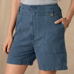 Mareesha Linen Shorts - Petites -Sundance Fashion Shop 6f3a56a2 1082 4796 8065 142f3b116d5b
