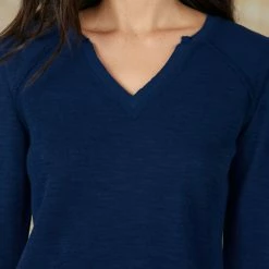 Avery Notch Tee -Sundance Fashion Shop 8739d6f1 2e09 4bad 8dbe 1a4256057f13