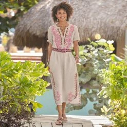 Roxie Midi Dress - Petites 14 Roxie Midi Dress - Petites -Sundance Fashion Shop 9316ce19 a529 4afd a2a8 a93ca765221f