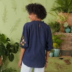 Florentina Top -Sundance Fashion Shop 9549caa8 31f4 4b9b afe2 44acd0daa8a3