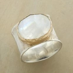 Luna Ring
