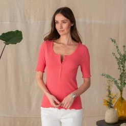 Regan Sweet Henley -Sundance Fashion Shop a1cde3a8 0072 45b8 9095 04c885e3c57f