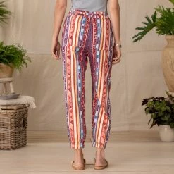 Jessenia Joggers, Petite -Sundance Fashion Shop a211f92b 500c 4eaa a96f 59cc8ef1541c