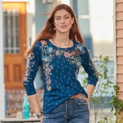 Veronique Tee -Sundance Fashion Shop a9be8270 ae2a 43af a493 9a53f28fbaa3