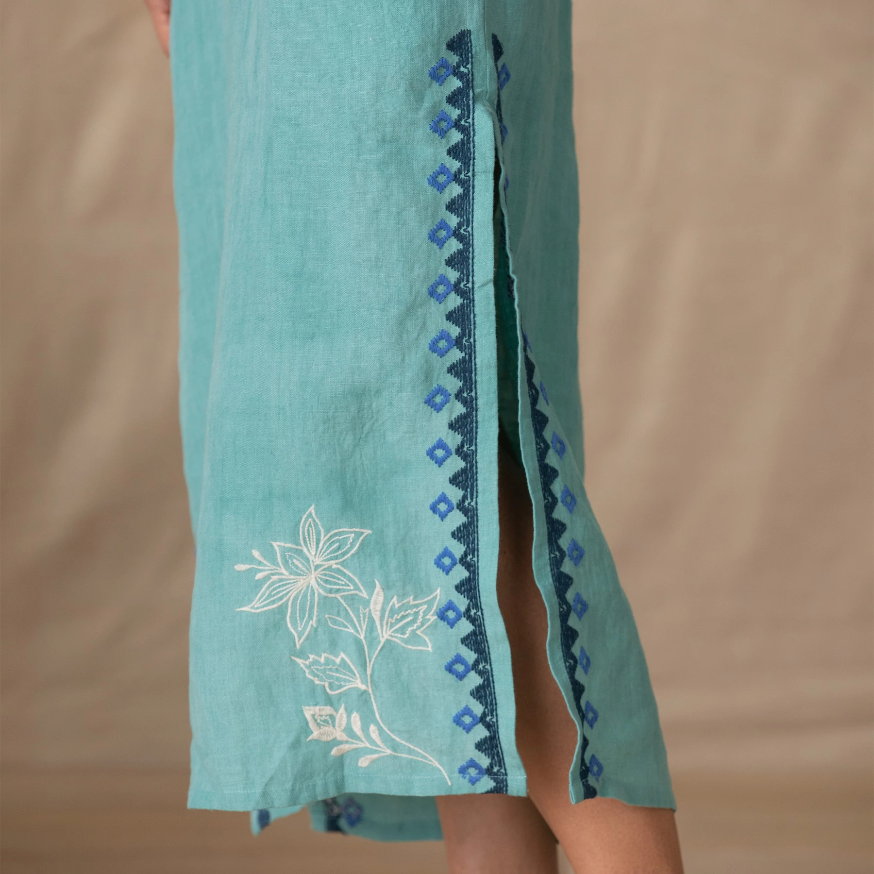 Roxie Midi Dress - Petites 9 Roxie Midi Dress - Petites - Image 7