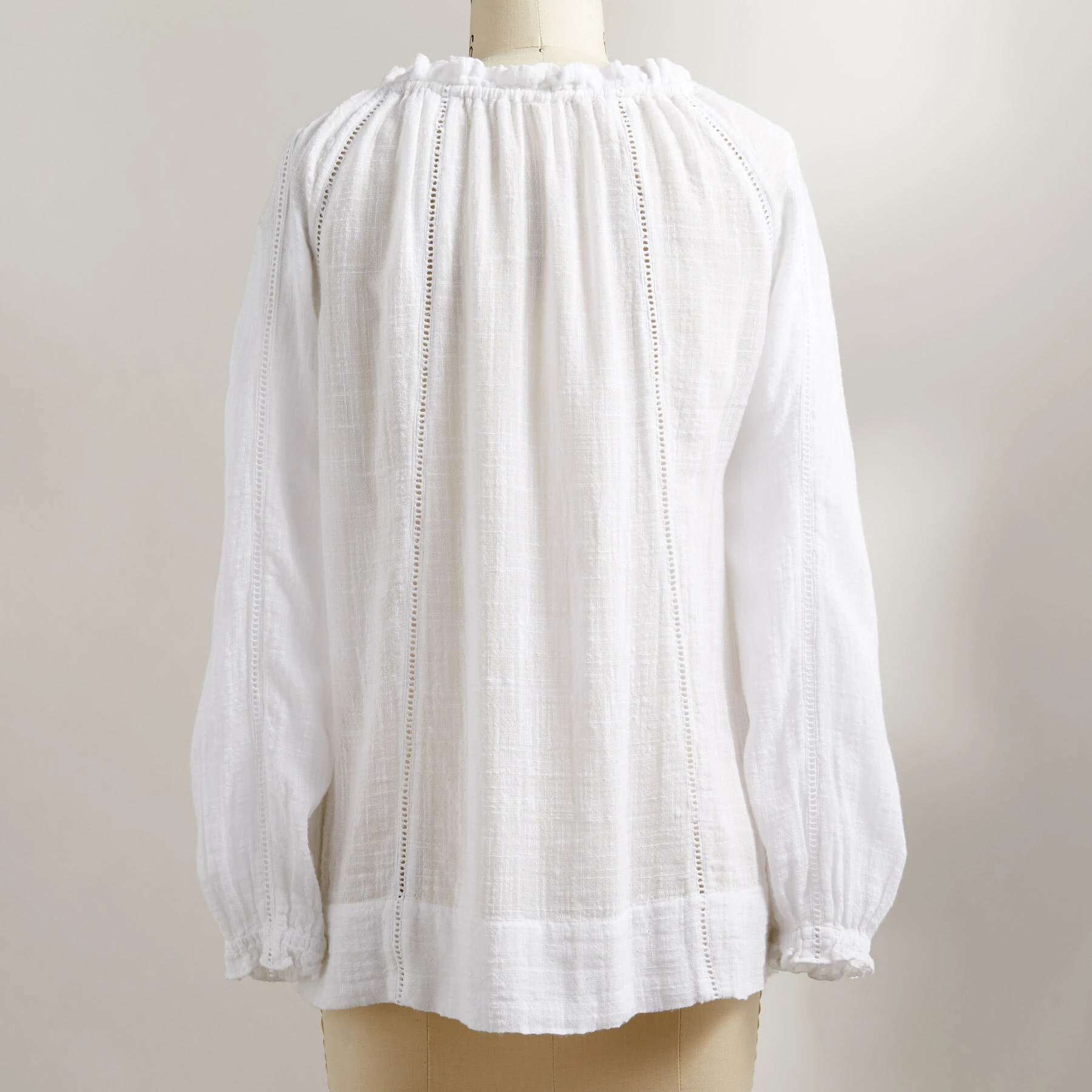 Artists Top - Petites 5 Artists Top - Petites - Image 3