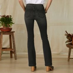 Wyatt Classic Flare Jean