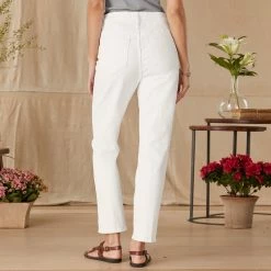 Stella Classic Straight Jeans -Sundance Fashion Shop e7caf274 9014 4b28 a362 47b3eb74f911