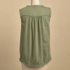 Tea Timeless Tank, Petite -Sundance Fashion Shop ed25cc87 4611 4433 9740 5c493cc27a93